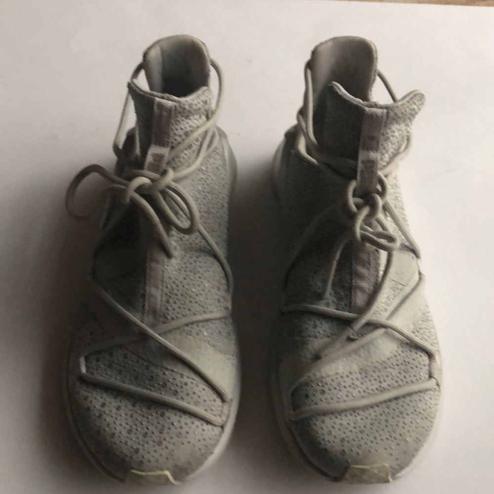 Puma Sneakers